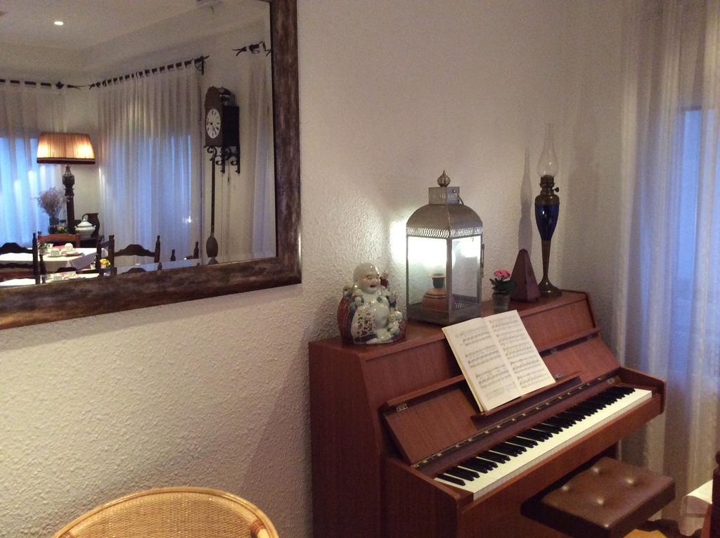 Hostal Residencia Catalina 팔라모스 외부 사진