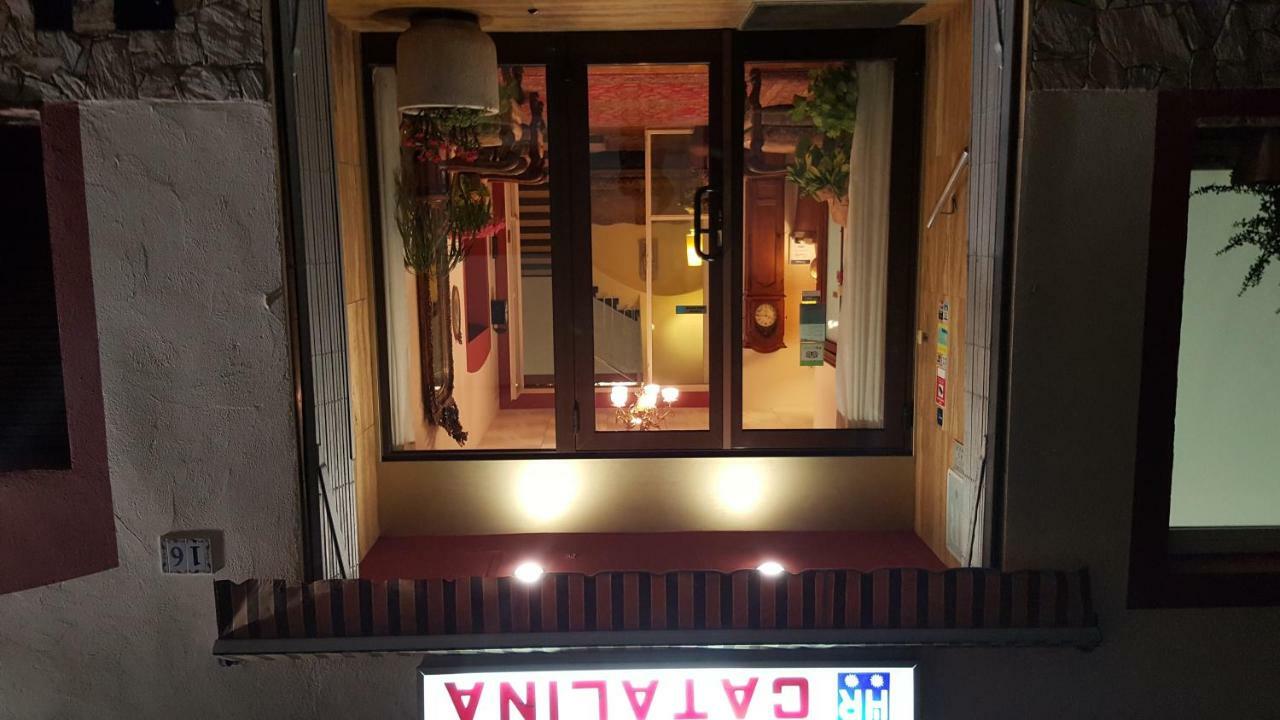 Hostal Residencia Catalina 팔라모스 외부 사진