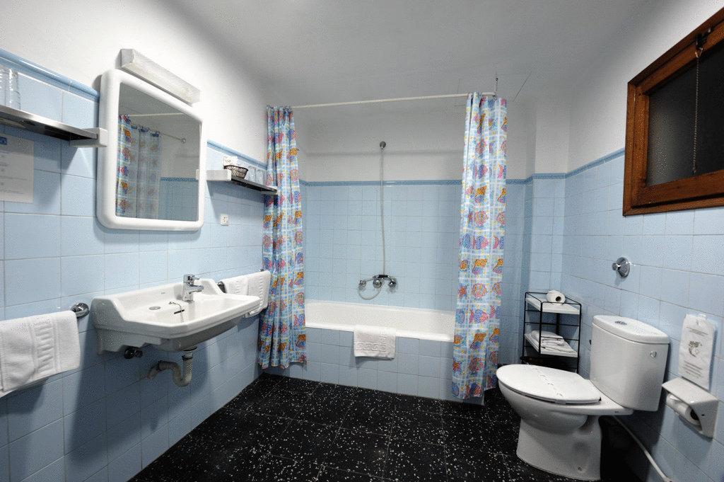 Hostal Residencia Catalina 팔라모스 객실 사진